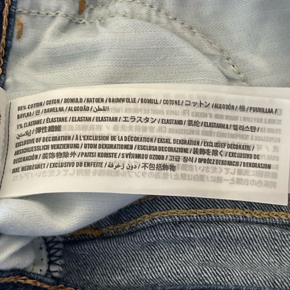 Abercrombie & Fitch Women’s Cuffed Hem Denim Shorts - Size 6/ W28 - Picture 4 of 9